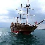 Avalon Хотел
