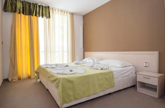 Avalon Hotel 3* Nesebar